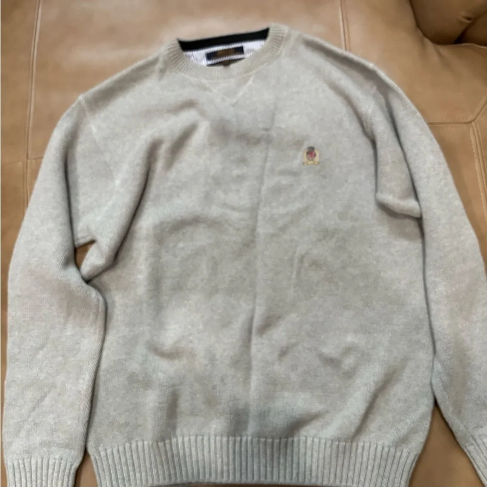 Vintage Tommy Hilfiger Light Gray Sweater